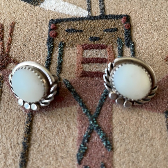 Vintage Native American Clip Earrings - Picture 6 of 7